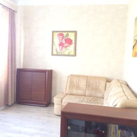 2-Kh Kom-Ia Kvartira V Tsentre Odessy Odessa Luaran gambar